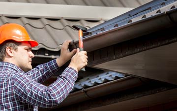 gutter repair Llanerchemrys, Powys